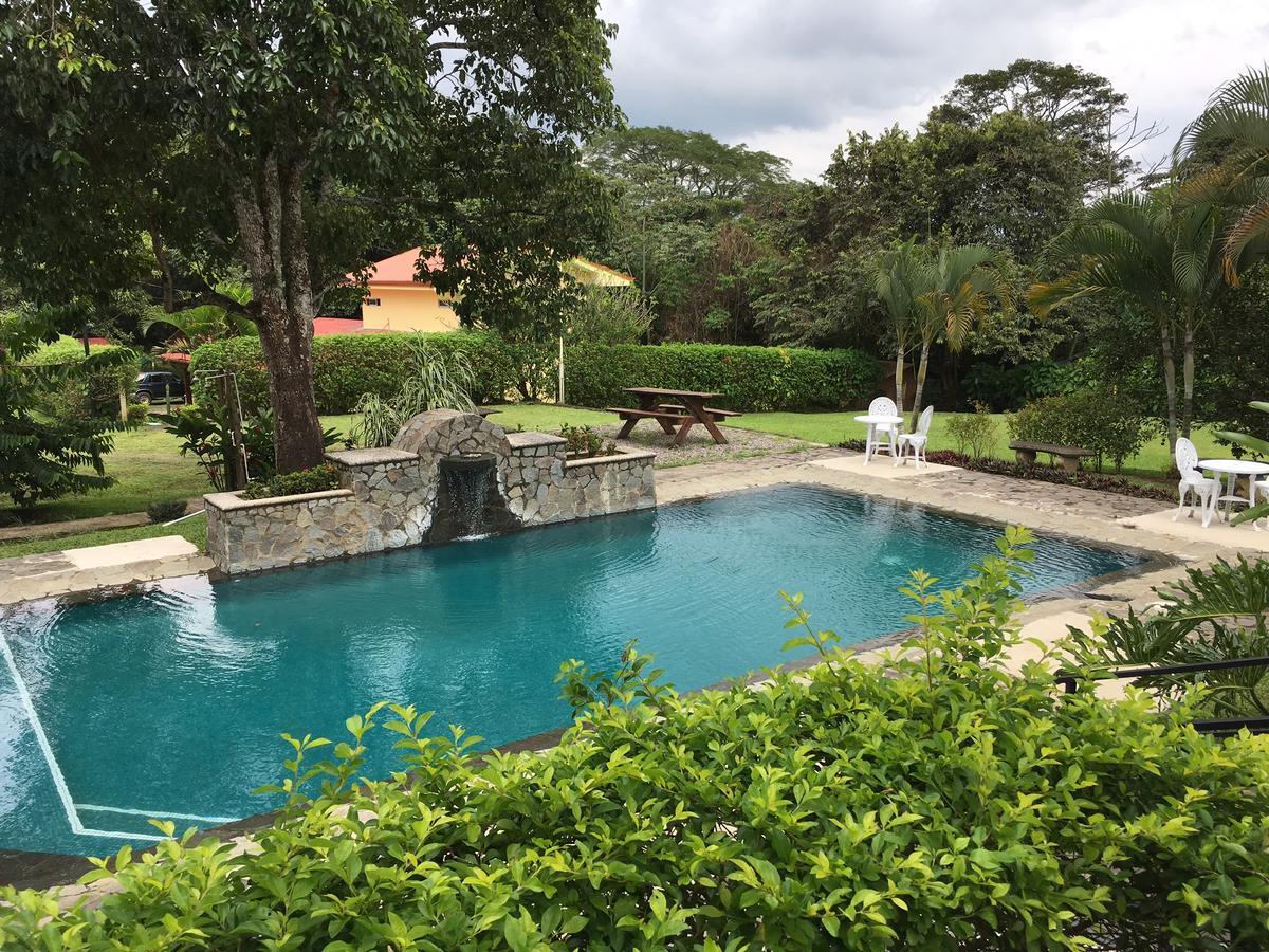 Hotel Hacienda El Rodeo Vueltas 외부 사진