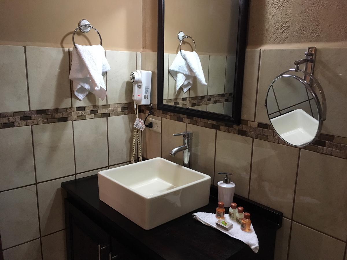 Hotel Hacienda El Rodeo Vueltas 외부 사진